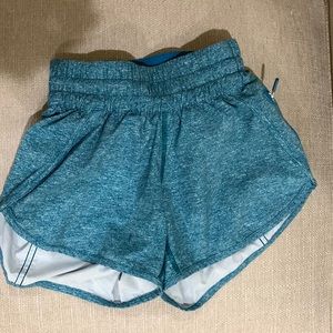 Lululemon Tracker Shorts | Heather Lux Multi Hawaiian Blue | 4”